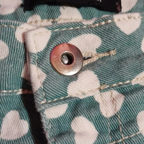 Forever 21 shorts Heart Shorts - Picture 3 of 6